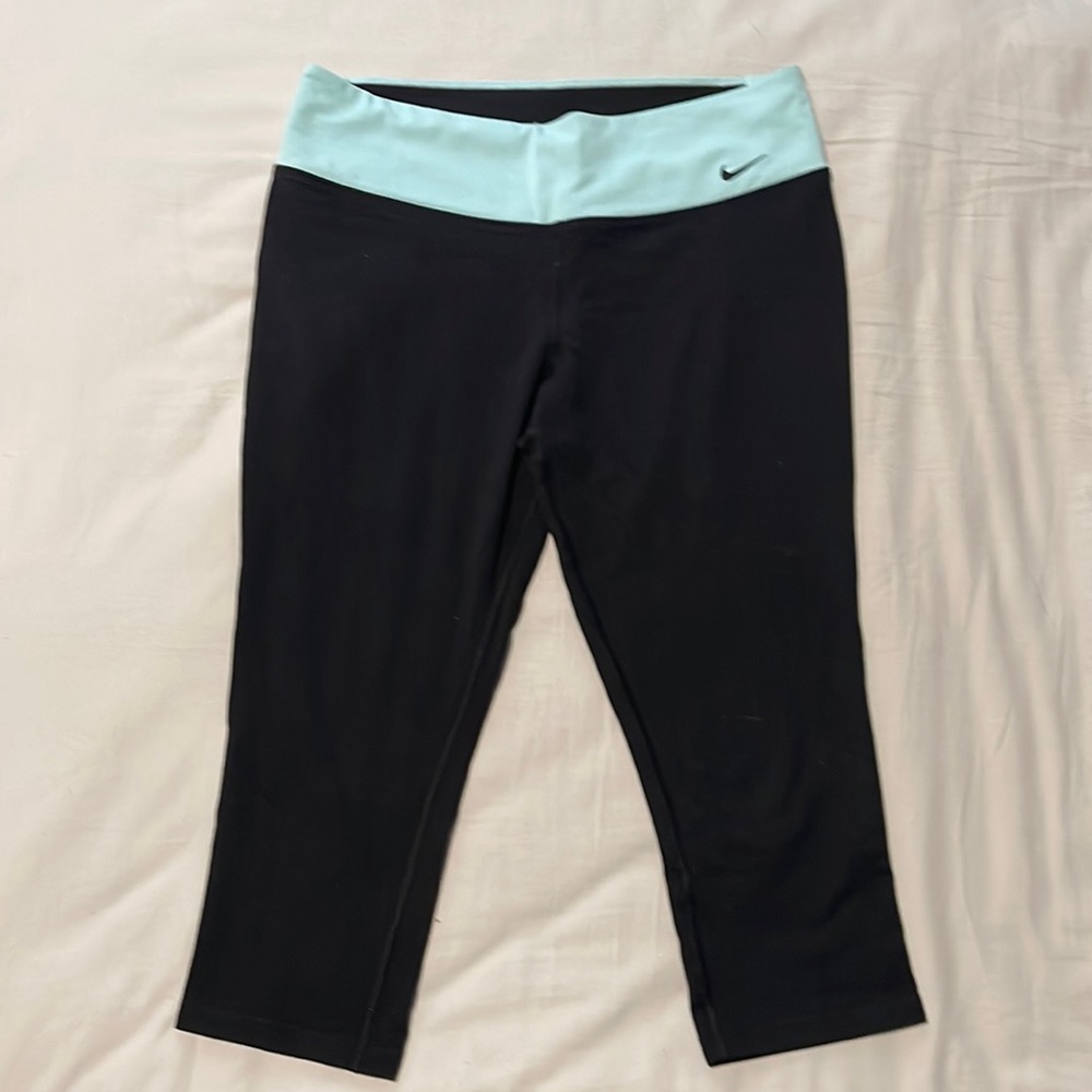 Nike Cropped Leggings